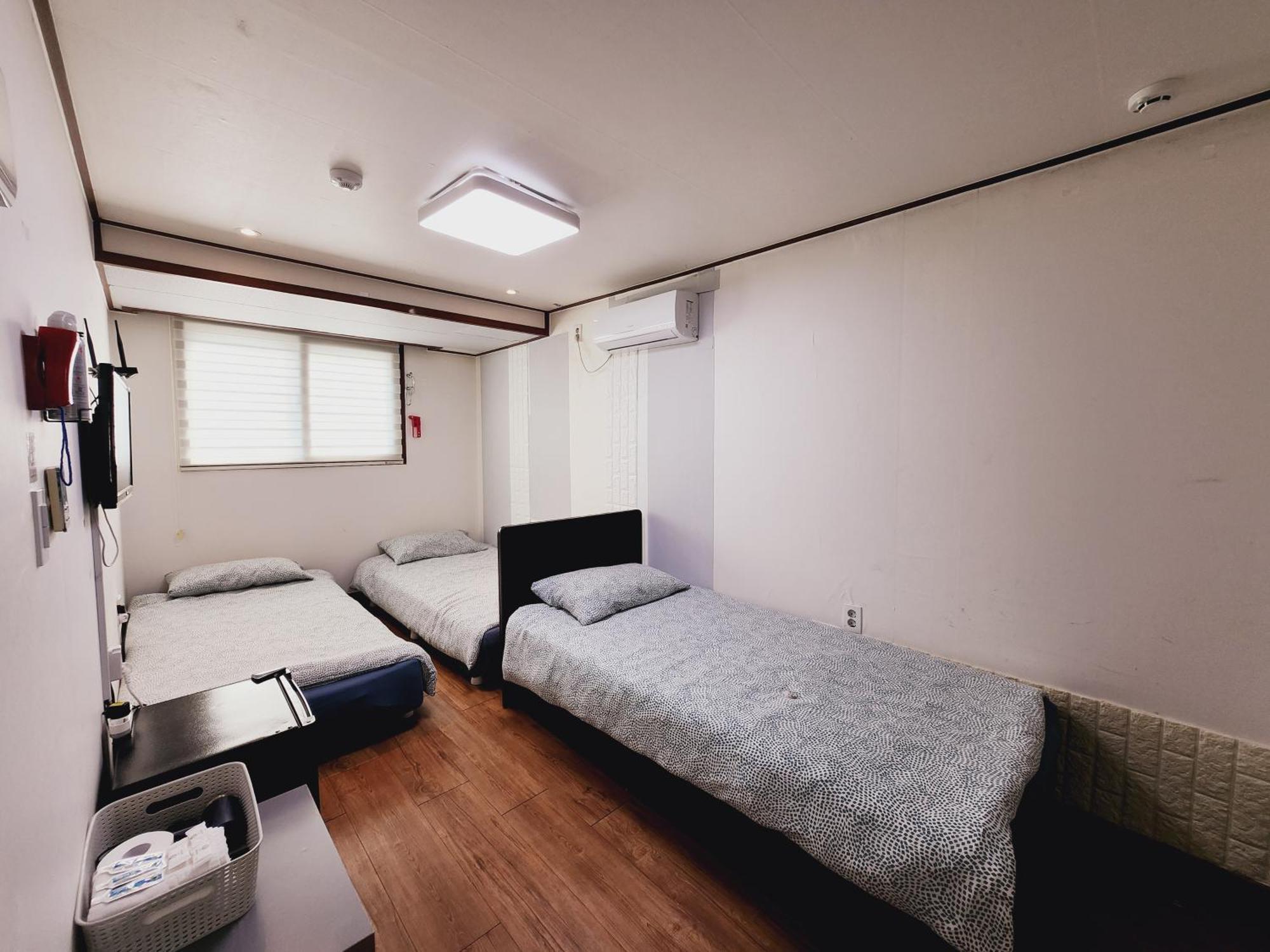 Olive Hostel Myeongdong Seoul Exterior photo