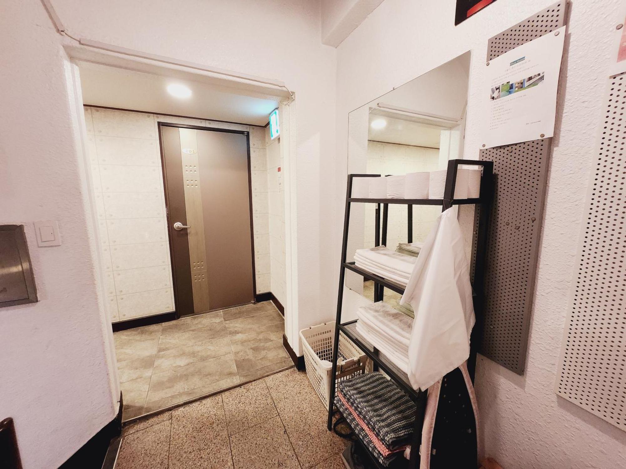 Olive Hostel Myeongdong Seoul Exterior photo